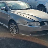 alfa gt vettura rottamata per pezzi di ricambio