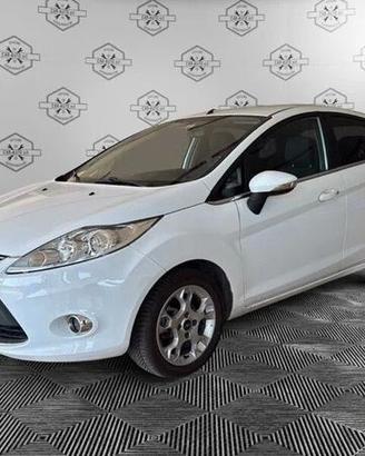 Ford Fiesta 1.4 TDCi 70CV 5 porte Titanium