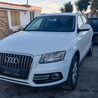 AUDI Q5 SOLO PER RICAMBI 