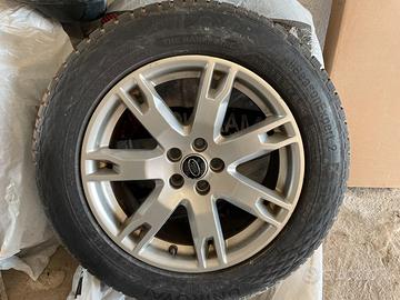 Cerchi Evoque e gomme 4 stagioni 235/60/18