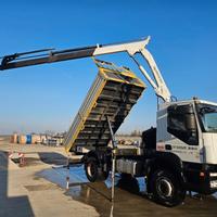 Iveco Trakker 330 gru e ribaltabile