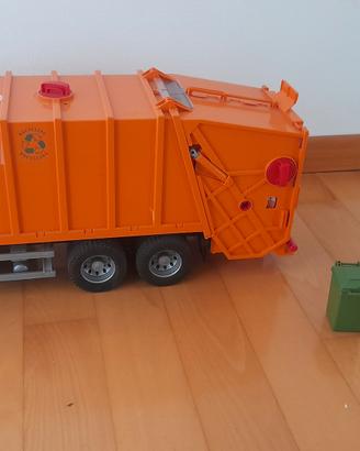 Camion Bruder