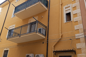 Intero stabile 3 appartamenti