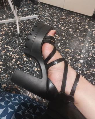 Scarpe da donna con tacco taglia 40