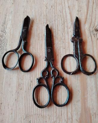 lotto antiche forbici da collezione 