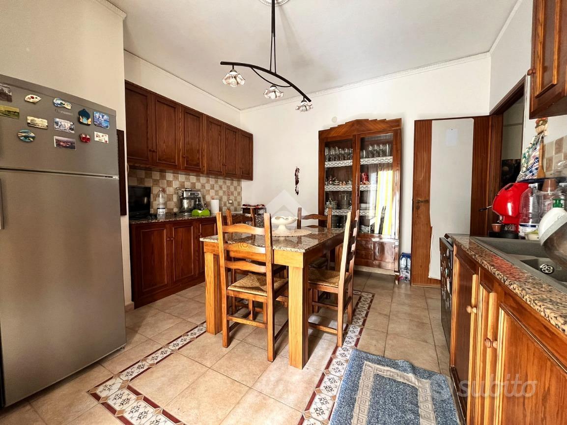 Appartamento – Palermo, Villaggio Santa Rosalia, IV Circoscrizione - Altro