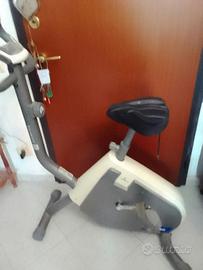 Cyclette Domyos con sellino Memory Foam