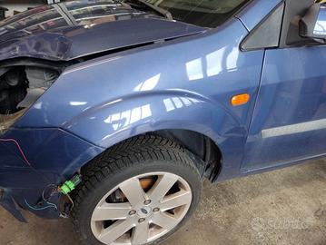 Parafango sinistro FORD FIESTA del 2006