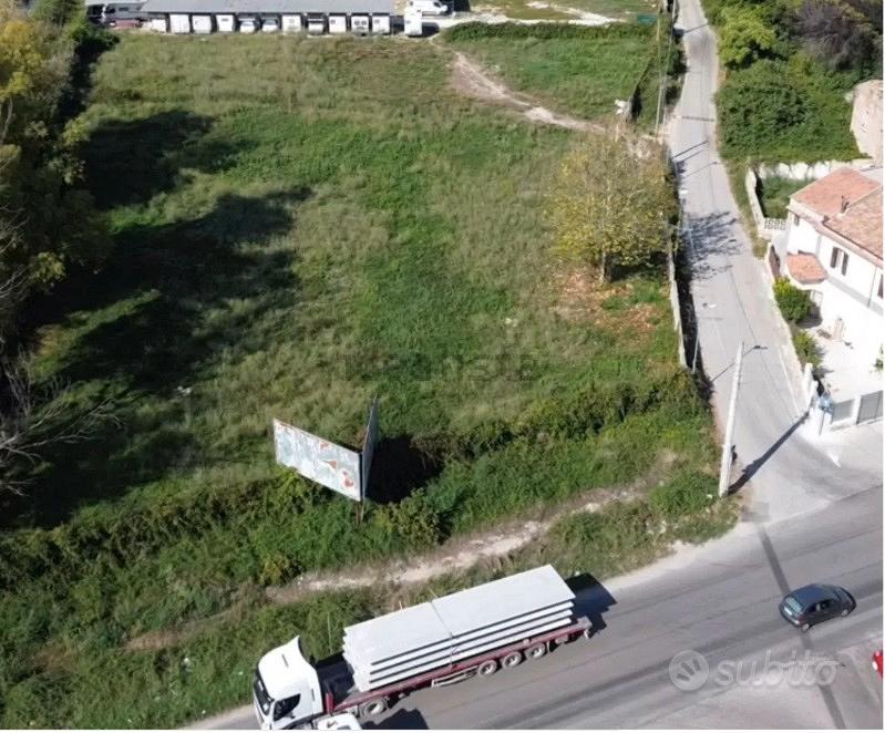 Fronte Appia 5000 mq x Hotel-Terziario- Residence - Vista 2