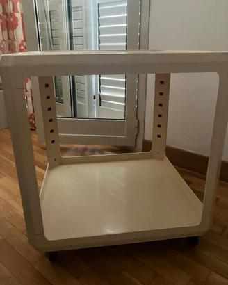 Carrello Kartell bianco in plastica