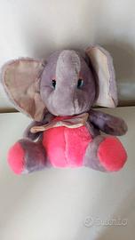 peluche elefante viola con fiocco – morbido