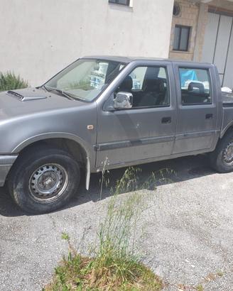 Isuzu D-Max Pick Up 2.5 Diesel Hard Top mot. rifat
