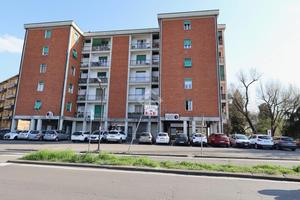 3 LOCALI A REGGIO NELL'EMILIA