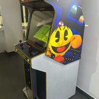 Cabinato arcade
