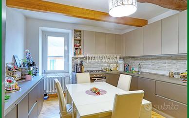 Bilocale Indipendente, Centro Arcisate