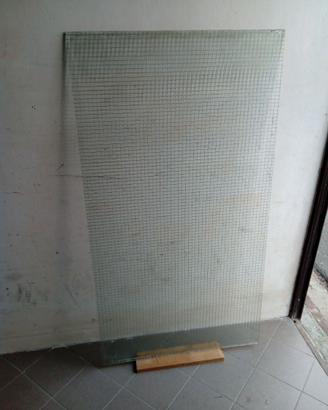 Vetri Retinati come nuovi, spessore 6 mm.x130x71cm