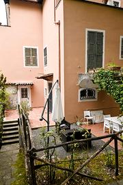 Trilocale x 6, Alassio