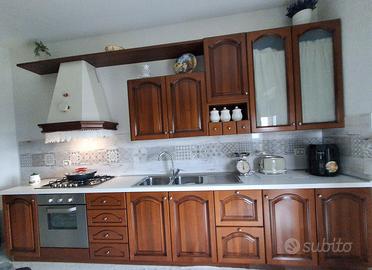 cucina lineare 4,24 mt,tv e decoder,friggitrice 