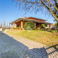 VILLA SINGOLA A FERRARA