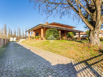 VILLA SINGOLA A FERRARA