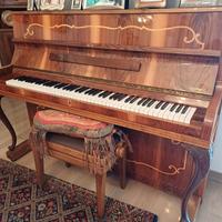 pianoforte verticale  da accordare