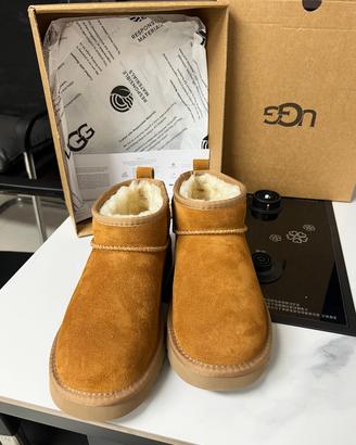 🎁Stivali da neve UGG corti, taglia 37