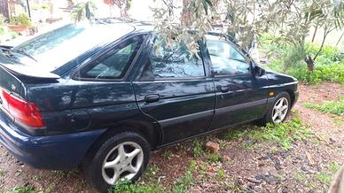 Ford Escort 1.6 16V
