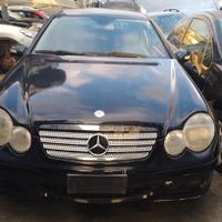 Per ricambi Mercedes classe C 220 CDI 110KW 646963