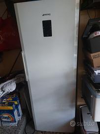 Congelatore SMEG  verticale