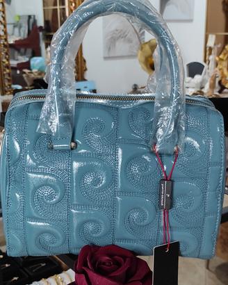 Bauletto lucido con tracolla Pierre Cardin 