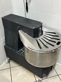 Impastatrice mecnosud 40 kg