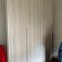 Armadio ikea pari a nuovo