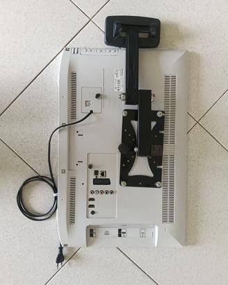 TV SONY 24 pollici con supporto da parete