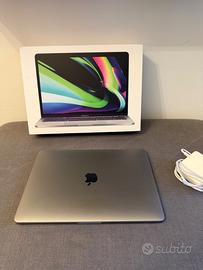 Apple MacBook Pro 13” M2
