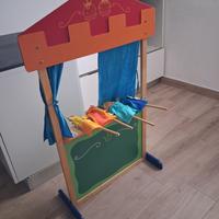 Teatrino con 4 marionette