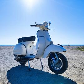 Vespa P125X senza frecce