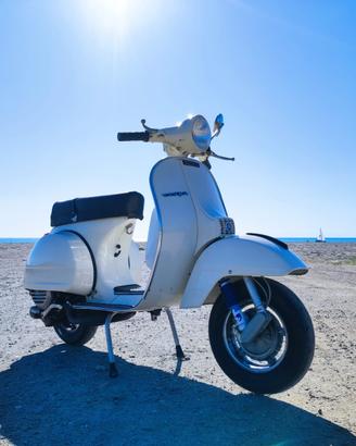Vespa P125X senza frecce