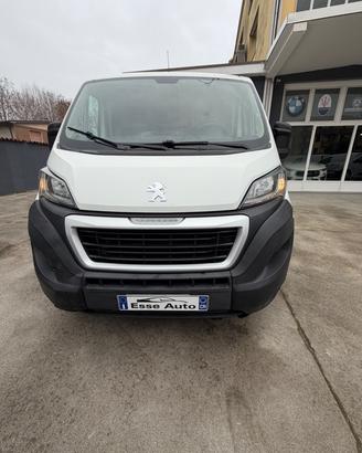 Peugeot Boxer 328 2.0 BlueHDi PC-TN