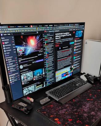 LG OLED 42" C2 Evo (4K 120Hz) - Perfetto NO Burn