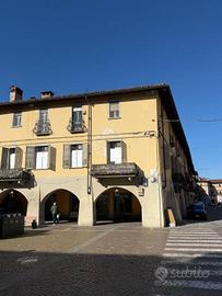 Immobile di 188 m² con più di 5 locali a Carmagnol