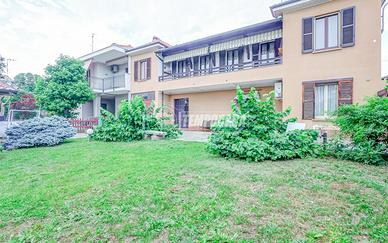 VILLA BIFAMNILIARE A ROBECCHETTO !!