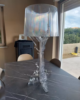 Lampada Kertell modello Bourgie Design F. Laviani