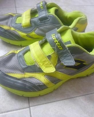 SCARPE GINNASTICA marca LOTTO nr. 35