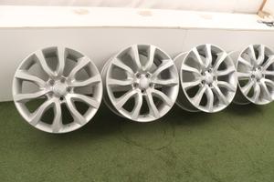 Cerchi in lega Land Rover Discovery 5 Range Rover 