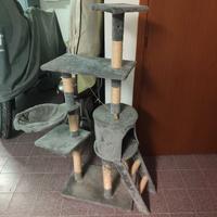 Tiragraffi gatto gioco torre castello 