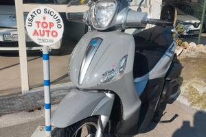 COME NUOVO PIAGGIO BEVERLY 350 SPORT TOUTER