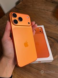 Iphone 17 Pro Max 256 GB Arancione - 100% batteria