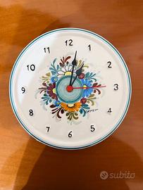Orologio vintage in ceramica di Castelli dipinto a