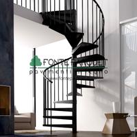 Scala a chiocciola in metallo