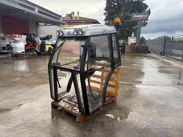 CABINA PER NEW HOLLAND T4.90-100-110 bassotto